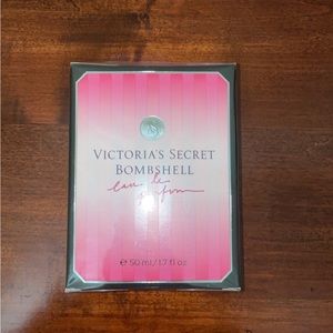 Victoria Secret Bombshell Perfume 1.7 oz